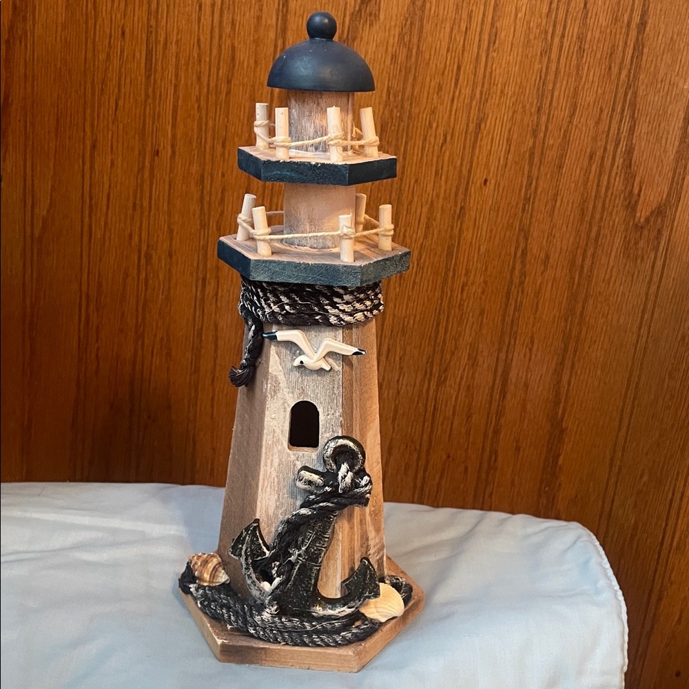 🌸NIB Attraction Design Lighthouse Anchor Birdhouse Decor